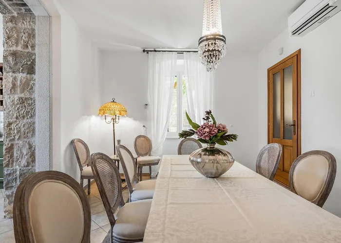 Anna Varos By Interhome * Split