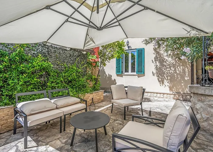 Anna Varos By Interhome Apartamento