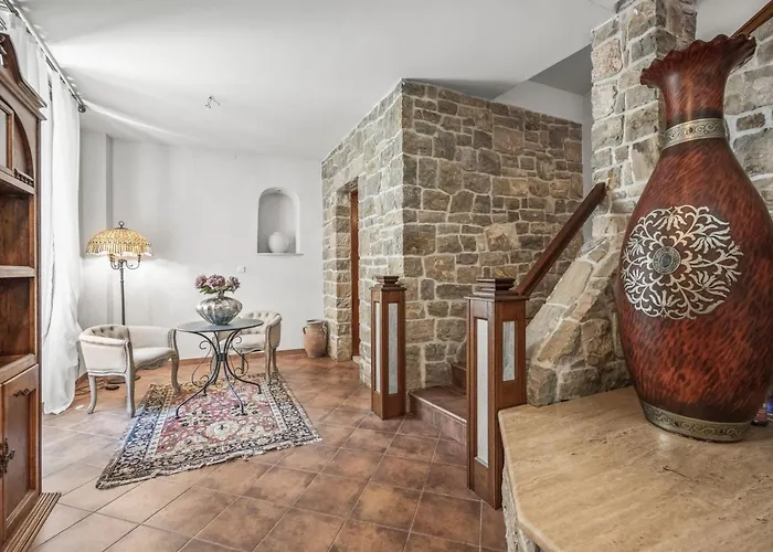 Anna Varos By Interhome * Split