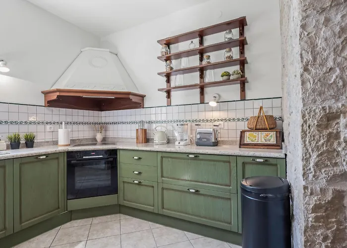 Anna Varos By Interhome * Split