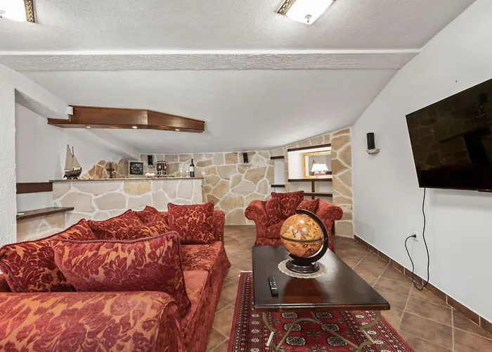 Anna Varos By Interhome * Split